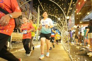 BIB: 4671
                            <button type="button" onclick="openModal(26260027)" class="btn btn-primary btn-sm float-right btn-popup" data-toggle="modal" data-target=".modal-high-quality">
                        <i class="fas fa-shopping-cart"></i> Add to Cart
                    </button>
                                            <button type="button" onclick="isThisMe(26260027, true)" class="btn btn-success btn-sm float-right btn-popup btn-isme hidden" data-toggle="tooltip" data-placement="bottom" title="นี่คือรูปของคุณใช่ไหม คลิกที่นี่เพื่อเอาเข้าอัลบั้ม">
                        <i class="fas fa-plus"></i> Add to album
                    </button>
                    <button type="button" onclick="isThisMe(26260027, false)" class="btn btn-warning btn-sm float-right btn-popup btn-isnotme hidden">
                        <i class="fas fa-ban"></i> Remove from album
                    </button>