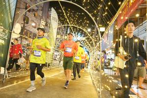 BIB: 4295
                            <button type="button" onclick="openModal(26259735)" class="btn btn-primary btn-sm float-right btn-popup" data-toggle="modal" data-target=".modal-high-quality">
                        <i class="fas fa-shopping-cart"></i> Add to Cart
                    </button>
                                            <button type="button" onclick="isThisMe(26259735, true)" class="btn btn-success btn-sm float-right btn-popup btn-isme hidden" data-toggle="tooltip" data-placement="bottom" title="นี่คือรูปของคุณใช่ไหม คลิกที่นี่เพื่อเอาเข้าอัลบั้ม">
                        <i class="fas fa-plus"></i> Add to album
                    </button>
                    <button type="button" onclick="isThisMe(26259735, false)" class="btn btn-warning btn-sm float-right btn-popup btn-isnotme hidden">
                        <i class="fas fa-ban"></i> Remove from album
                    </button>