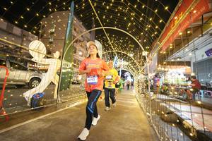 BIB: 4792
                            <button type="button" onclick="openModal(26258562)" class="btn btn-primary btn-sm float-right btn-popup" data-toggle="modal" data-target=".modal-high-quality">
                        <i class="fas fa-shopping-cart"></i> Add to Cart
                    </button>
                                            <button type="button" onclick="isThisMe(26258562, true)" class="btn btn-success btn-sm float-right btn-popup btn-isme hidden" data-toggle="tooltip" data-placement="bottom" title="นี่คือรูปของคุณใช่ไหม คลิกที่นี่เพื่อเอาเข้าอัลบั้ม">
                        <i class="fas fa-plus"></i> Add to album
                    </button>
                    <button type="button" onclick="isThisMe(26258562, false)" class="btn btn-warning btn-sm float-right btn-popup btn-isnotme hidden">
                        <i class="fas fa-ban"></i> Remove from album
                    </button>