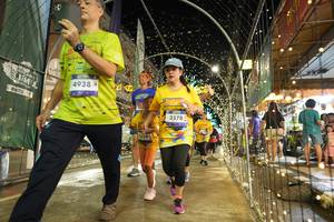 BIB: 4938, 3019, 3278
                            <button type="button" onclick="openModal(26260056)" class="btn btn-primary btn-sm float-right btn-popup" data-toggle="modal" data-target=".modal-high-quality">
                        <i class="fas fa-shopping-cart"></i> Add to Cart
                    </button>
                                            <button type="button" onclick="isThisMe(26260056, true)" class="btn btn-success btn-sm float-right btn-popup btn-isme hidden" data-toggle="tooltip" data-placement="bottom" title="นี่คือรูปของคุณใช่ไหม คลิกที่นี่เพื่อเอาเข้าอัลบั้ม">
                        <i class="fas fa-plus"></i> Add to album
                    </button>
                    <button type="button" onclick="isThisMe(26260056, false)" class="btn btn-warning btn-sm float-right btn-popup btn-isnotme hidden">
                        <i class="fas fa-ban"></i> Remove from album
                    </button>