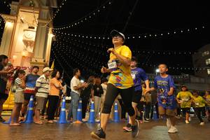 BIB: 3403
                            <button type="button" onclick="openModal(26260298)" class="btn btn-primary btn-sm float-right btn-popup" data-toggle="modal" data-target=".modal-high-quality">
                        <i class="fas fa-shopping-cart"></i> Add to Cart
                    </button>
                                            <button type="button" onclick="isThisMe(26260298, true)" class="btn btn-success btn-sm float-right btn-popup btn-isme hidden" data-toggle="tooltip" data-placement="bottom" title="นี่คือรูปของคุณใช่ไหม คลิกที่นี่เพื่อเอาเข้าอัลบั้ม">
                        <i class="fas fa-plus"></i> Add to album
                    </button>
                    <button type="button" onclick="isThisMe(26260298, false)" class="btn btn-warning btn-sm float-right btn-popup btn-isnotme hidden">
                        <i class="fas fa-ban"></i> Remove from album
                    </button>