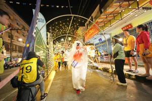 BIB: 
                            <button type="button" onclick="openModal(26258404)" class="btn btn-primary btn-sm float-right btn-popup" data-toggle="modal" data-target=".modal-high-quality">
                        <i class="fas fa-shopping-cart"></i> Add to Cart
                    </button>
                                            <button type="button" onclick="isThisMe(26258404, true)" class="btn btn-success btn-sm float-right btn-popup btn-isme hidden" data-toggle="tooltip" data-placement="bottom" title="นี่คือรูปของคุณใช่ไหม คลิกที่นี่เพื่อเอาเข้าอัลบั้ม">
                        <i class="fas fa-plus"></i> Add to album
                    </button>
                    <button type="button" onclick="isThisMe(26258404, false)" class="btn btn-warning btn-sm float-right btn-popup btn-isnotme hidden">
                        <i class="fas fa-ban"></i> Remove from album
                    </button>