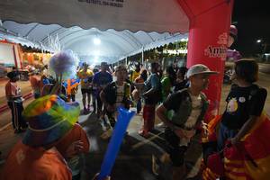 BIB: 78073, 9636283
                            <button type="button" onclick="openModal(26257873)" class="btn btn-primary btn-sm float-right btn-popup" data-toggle="modal" data-target=".modal-high-quality">
                        <i class="fas fa-shopping-cart"></i> Add to Cart
                    </button>
                                            <button type="button" onclick="isThisMe(26257873, true)" class="btn btn-success btn-sm float-right btn-popup btn-isme hidden" data-toggle="tooltip" data-placement="bottom" title="นี่คือรูปของคุณใช่ไหม คลิกที่นี่เพื่อเอาเข้าอัลบั้ม">
                        <i class="fas fa-plus"></i> Add to album
                    </button>
                    <button type="button" onclick="isThisMe(26257873, false)" class="btn btn-warning btn-sm float-right btn-popup btn-isnotme hidden">
                        <i class="fas fa-ban"></i> Remove from album
                    </button>