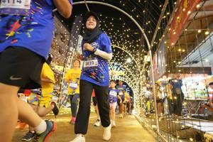 BIB: 3822
                            <button type="button" onclick="openModal(26258863)" class="btn btn-primary btn-sm float-right btn-popup" data-toggle="modal" data-target=".modal-high-quality">
                        <i class="fas fa-shopping-cart"></i> Add to Cart
                    </button>
                                            <button type="button" onclick="isThisMe(26258863, true)" class="btn btn-success btn-sm float-right btn-popup btn-isme hidden" data-toggle="tooltip" data-placement="bottom" title="นี่คือรูปของคุณใช่ไหม คลิกที่นี่เพื่อเอาเข้าอัลบั้ม">
                        <i class="fas fa-plus"></i> Add to album
                    </button>
                    <button type="button" onclick="isThisMe(26258863, false)" class="btn btn-warning btn-sm float-right btn-popup btn-isnotme hidden">
                        <i class="fas fa-ban"></i> Remove from album
                    </button>