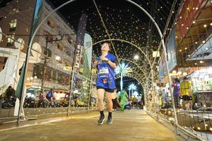 BIB: 4911
                            <button type="button" onclick="openModal(26258714)" class="btn btn-primary btn-sm float-right btn-popup" data-toggle="modal" data-target=".modal-high-quality">
                        <i class="fas fa-shopping-cart"></i> Add to Cart
                    </button>
                                            <button type="button" onclick="isThisMe(26258714, true)" class="btn btn-success btn-sm float-right btn-popup btn-isme hidden" data-toggle="tooltip" data-placement="bottom" title="นี่คือรูปของคุณใช่ไหม คลิกที่นี่เพื่อเอาเข้าอัลบั้ม">
                        <i class="fas fa-plus"></i> Add to album
                    </button>
                    <button type="button" onclick="isThisMe(26258714, false)" class="btn btn-warning btn-sm float-right btn-popup btn-isnotme hidden">
                        <i class="fas fa-ban"></i> Remove from album
                    </button>