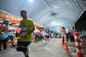 BIB: 1586, 321
                            <button type="button" onclick="openModal(26258184)" class="btn btn-primary btn-sm float-right btn-popup" data-toggle="modal" data-target=".modal-high-quality">
                        <i class="fas fa-shopping-cart"></i> Add to Cart
                    </button>
                                            <button type="button" onclick="isThisMe(26258184, true)" class="btn btn-success btn-sm float-right btn-popup btn-isme hidden" data-toggle="tooltip" data-placement="bottom" title="นี่คือรูปของคุณใช่ไหม คลิกที่นี่เพื่อเอาเข้าอัลบั้ม">
                        <i class="fas fa-plus"></i> Add to album
                    </button>
                    <button type="button" onclick="isThisMe(26258184, false)" class="btn btn-warning btn-sm float-right btn-popup btn-isnotme hidden">
                        <i class="fas fa-ban"></i> Remove from album
                    </button>