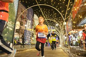 BIB: 4330
                            <button type="button" onclick="openModal(26259417)" class="btn btn-primary btn-sm float-right btn-popup" data-toggle="modal" data-target=".modal-high-quality">
                        <i class="fas fa-shopping-cart"></i> Add to Cart
                    </button>
                                            <button type="button" onclick="isThisMe(26259417, true)" class="btn btn-success btn-sm float-right btn-popup btn-isme hidden" data-toggle="tooltip" data-placement="bottom" title="นี่คือรูปของคุณใช่ไหม คลิกที่นี่เพื่อเอาเข้าอัลบั้ม">
                        <i class="fas fa-plus"></i> Add to album
                    </button>
                    <button type="button" onclick="isThisMe(26259417, false)" class="btn btn-warning btn-sm float-right btn-popup btn-isnotme hidden">
                        <i class="fas fa-ban"></i> Remove from album
                    </button>