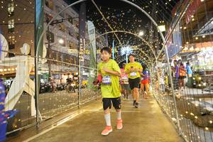 BIB: 2017, 420
                            <button type="button" onclick="openModal(26258687)" class="btn btn-primary btn-sm float-right btn-popup" data-toggle="modal" data-target=".modal-high-quality">
                        <i class="fas fa-shopping-cart"></i> Add to Cart
                    </button>
                                            <button type="button" onclick="isThisMe(26258687, true)" class="btn btn-success btn-sm float-right btn-popup btn-isme hidden" data-toggle="tooltip" data-placement="bottom" title="นี่คือรูปของคุณใช่ไหม คลิกที่นี่เพื่อเอาเข้าอัลบั้ม">
                        <i class="fas fa-plus"></i> Add to album
                    </button>
                    <button type="button" onclick="isThisMe(26258687, false)" class="btn btn-warning btn-sm float-right btn-popup btn-isnotme hidden">
                        <i class="fas fa-ban"></i> Remove from album
                    </button>