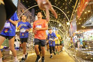 BIB: 3337, 1533
                            <button type="button" onclick="openModal(26259148)" class="btn btn-primary btn-sm float-right btn-popup" data-toggle="modal" data-target=".modal-high-quality">
                        <i class="fas fa-shopping-cart"></i> Add to Cart
                    </button>
                                            <button type="button" onclick="isThisMe(26259148, true)" class="btn btn-success btn-sm float-right btn-popup btn-isme hidden" data-toggle="tooltip" data-placement="bottom" title="นี่คือรูปของคุณใช่ไหม คลิกที่นี่เพื่อเอาเข้าอัลบั้ม">
                        <i class="fas fa-plus"></i> Add to album
                    </button>
                    <button type="button" onclick="isThisMe(26259148, false)" class="btn btn-warning btn-sm float-right btn-popup btn-isnotme hidden">
                        <i class="fas fa-ban"></i> Remove from album
                    </button>