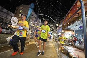 BIB: 4760, 3048
                            <button type="button" onclick="openModal(26258608)" class="btn btn-primary btn-sm float-right btn-popup" data-toggle="modal" data-target=".modal-high-quality">
                        <i class="fas fa-shopping-cart"></i> Add to Cart
                    </button>
                                            <button type="button" onclick="isThisMe(26258608, true)" class="btn btn-success btn-sm float-right btn-popup btn-isme hidden" data-toggle="tooltip" data-placement="bottom" title="นี่คือรูปของคุณใช่ไหม คลิกที่นี่เพื่อเอาเข้าอัลบั้ม">
                        <i class="fas fa-plus"></i> Add to album
                    </button>
                    <button type="button" onclick="isThisMe(26258608, false)" class="btn btn-warning btn-sm float-right btn-popup btn-isnotme hidden">
                        <i class="fas fa-ban"></i> Remove from album
                    </button>