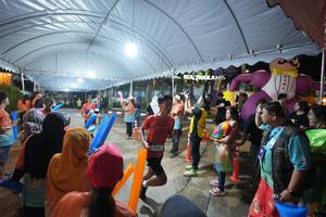 BIB: 
                            <button type="button" onclick="openModal(26257892)" class="btn btn-primary btn-sm float-right btn-popup" data-toggle="modal" data-target=".modal-high-quality">
                        <i class="fas fa-shopping-cart"></i> Add to Cart
                    </button>
                                            <button type="button" onclick="isThisMe(26257892, true)" class="btn btn-success btn-sm float-right btn-popup btn-isme hidden" data-toggle="tooltip" data-placement="bottom" title="นี่คือรูปของคุณใช่ไหม คลิกที่นี่เพื่อเอาเข้าอัลบั้ม">
                        <i class="fas fa-plus"></i> Add to album
                    </button>
                    <button type="button" onclick="isThisMe(26257892, false)" class="btn btn-warning btn-sm float-right btn-popup btn-isnotme hidden">
                        <i class="fas fa-ban"></i> Remove from album
                    </button>