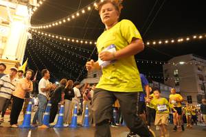 BIB: 47815
                            <button type="button" onclick="openModal(26260363)" class="btn btn-primary btn-sm float-right btn-popup" data-toggle="modal" data-target=".modal-high-quality">
                        <i class="fas fa-shopping-cart"></i> Add to Cart
                    </button>
                                            <button type="button" onclick="isThisMe(26260363, true)" class="btn btn-success btn-sm float-right btn-popup btn-isme hidden" data-toggle="tooltip" data-placement="bottom" title="นี่คือรูปของคุณใช่ไหม คลิกที่นี่เพื่อเอาเข้าอัลบั้ม">
                        <i class="fas fa-plus"></i> Add to album
                    </button>
                    <button type="button" onclick="isThisMe(26260363, false)" class="btn btn-warning btn-sm float-right btn-popup btn-isnotme hidden">
                        <i class="fas fa-ban"></i> Remove from album
                    </button>