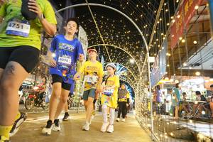 BIB: 4751, 4098
                            <button type="button" onclick="openModal(26259672)" class="btn btn-primary btn-sm float-right btn-popup" data-toggle="modal" data-target=".modal-high-quality">
                        <i class="fas fa-shopping-cart"></i> Add to Cart
                    </button>
                                            <button type="button" onclick="isThisMe(26259672, true)" class="btn btn-success btn-sm float-right btn-popup btn-isme hidden" data-toggle="tooltip" data-placement="bottom" title="นี่คือรูปของคุณใช่ไหม คลิกที่นี่เพื่อเอาเข้าอัลบั้ม">
                        <i class="fas fa-plus"></i> Add to album
                    </button>
                    <button type="button" onclick="isThisMe(26259672, false)" class="btn btn-warning btn-sm float-right btn-popup btn-isnotme hidden">
                        <i class="fas fa-ban"></i> Remove from album
                    </button>