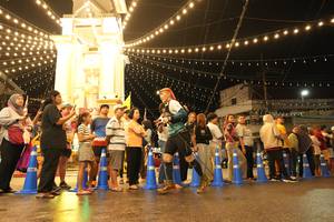 BIB: 
                            <button type="button" onclick="openModal(26260350)" class="btn btn-primary btn-sm float-right btn-popup" data-toggle="modal" data-target=".modal-high-quality">
                        <i class="fas fa-shopping-cart"></i> Add to Cart
                    </button>
                                            <button type="button" onclick="isThisMe(26260350, true)" class="btn btn-success btn-sm float-right btn-popup btn-isme hidden" data-toggle="tooltip" data-placement="bottom" title="นี่คือรูปของคุณใช่ไหม คลิกที่นี่เพื่อเอาเข้าอัลบั้ม">
                        <i class="fas fa-plus"></i> Add to album
                    </button>
                    <button type="button" onclick="isThisMe(26260350, false)" class="btn btn-warning btn-sm float-right btn-popup btn-isnotme hidden">
                        <i class="fas fa-ban"></i> Remove from album
                    </button>