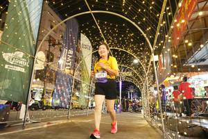 BIB: 3375
                            <button type="button" onclick="openModal(26259443)" class="btn btn-primary btn-sm float-right btn-popup" data-toggle="modal" data-target=".modal-high-quality">
                        <i class="fas fa-shopping-cart"></i> Add to Cart
                    </button>
                                            <button type="button" onclick="isThisMe(26259443, true)" class="btn btn-success btn-sm float-right btn-popup btn-isme hidden" data-toggle="tooltip" data-placement="bottom" title="นี่คือรูปของคุณใช่ไหม คลิกที่นี่เพื่อเอาเข้าอัลบั้ม">
                        <i class="fas fa-plus"></i> Add to album
                    </button>
                    <button type="button" onclick="isThisMe(26259443, false)" class="btn btn-warning btn-sm float-right btn-popup btn-isnotme hidden">
                        <i class="fas fa-ban"></i> Remove from album
                    </button>