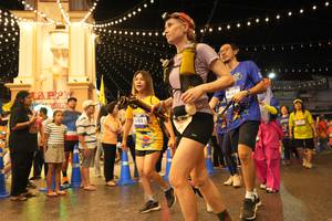 BIB: 4143, 1102
                            <button type="button" onclick="openModal(26260464)" class="btn btn-primary btn-sm float-right btn-popup" data-toggle="modal" data-target=".modal-high-quality">
                        <i class="fas fa-shopping-cart"></i> Add to Cart
                    </button>
                                            <button type="button" onclick="isThisMe(26260464, true)" class="btn btn-success btn-sm float-right btn-popup btn-isme hidden" data-toggle="tooltip" data-placement="bottom" title="นี่คือรูปของคุณใช่ไหม คลิกที่นี่เพื่อเอาเข้าอัลบั้ม">
                        <i class="fas fa-plus"></i> Add to album
                    </button>
                    <button type="button" onclick="isThisMe(26260464, false)" class="btn btn-warning btn-sm float-right btn-popup btn-isnotme hidden">
                        <i class="fas fa-ban"></i> Remove from album
                    </button>