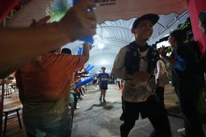 BIB: 9636283
                            <button type="button" onclick="openModal(26257718)" class="btn btn-primary btn-sm float-right btn-popup" data-toggle="modal" data-target=".modal-high-quality">
                        <i class="fas fa-shopping-cart"></i> Add to Cart
                    </button>
                                            <button type="button" onclick="isThisMe(26257718, true)" class="btn btn-success btn-sm float-right btn-popup btn-isme hidden" data-toggle="tooltip" data-placement="bottom" title="นี่คือรูปของคุณใช่ไหม คลิกที่นี่เพื่อเอาเข้าอัลบั้ม">
                        <i class="fas fa-plus"></i> Add to album
                    </button>
                    <button type="button" onclick="isThisMe(26257718, false)" class="btn btn-warning btn-sm float-right btn-popup btn-isnotme hidden">
                        <i class="fas fa-ban"></i> Remove from album
                    </button>