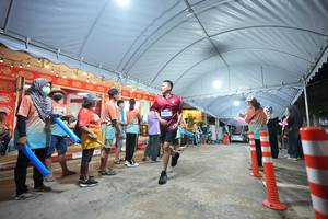 BIB: 
                            <button type="button" onclick="openModal(26258116)" class="btn btn-primary btn-sm float-right btn-popup" data-toggle="modal" data-target=".modal-high-quality">
                        <i class="fas fa-shopping-cart"></i> Add to Cart
                    </button>
                                            <button type="button" onclick="isThisMe(26258116, true)" class="btn btn-success btn-sm float-right btn-popup btn-isme hidden" data-toggle="tooltip" data-placement="bottom" title="นี่คือรูปของคุณใช่ไหม คลิกที่นี่เพื่อเอาเข้าอัลบั้ม">
                        <i class="fas fa-plus"></i> Add to album
                    </button>
                    <button type="button" onclick="isThisMe(26258116, false)" class="btn btn-warning btn-sm float-right btn-popup btn-isnotme hidden">
                        <i class="fas fa-ban"></i> Remove from album
                    </button>