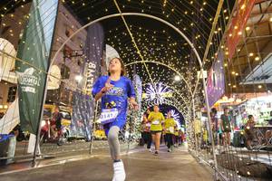 BIB: 3141
                            <button type="button" onclick="openModal(26259357)" class="btn btn-primary btn-sm float-right btn-popup" data-toggle="modal" data-target=".modal-high-quality">
                        <i class="fas fa-shopping-cart"></i> Add to Cart
                    </button>
                                            <button type="button" onclick="isThisMe(26259357, true)" class="btn btn-success btn-sm float-right btn-popup btn-isme hidden" data-toggle="tooltip" data-placement="bottom" title="นี่คือรูปของคุณใช่ไหม คลิกที่นี่เพื่อเอาเข้าอัลบั้ม">
                        <i class="fas fa-plus"></i> Add to album
                    </button>
                    <button type="button" onclick="isThisMe(26259357, false)" class="btn btn-warning btn-sm float-right btn-popup btn-isnotme hidden">
                        <i class="fas fa-ban"></i> Remove from album
                    </button>