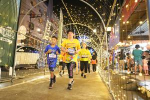 BIB: 3106, 3405
                            <button type="button" onclick="openModal(26260080)" class="btn btn-primary btn-sm float-right btn-popup" data-toggle="modal" data-target=".modal-high-quality">
                        <i class="fas fa-shopping-cart"></i> Add to Cart
                    </button>
                                            <button type="button" onclick="isThisMe(26260080, true)" class="btn btn-success btn-sm float-right btn-popup btn-isme hidden" data-toggle="tooltip" data-placement="bottom" title="นี่คือรูปของคุณใช่ไหม คลิกที่นี่เพื่อเอาเข้าอัลบั้ม">
                        <i class="fas fa-plus"></i> Add to album
                    </button>
                    <button type="button" onclick="isThisMe(26260080, false)" class="btn btn-warning btn-sm float-right btn-popup btn-isnotme hidden">
                        <i class="fas fa-ban"></i> Remove from album
                    </button>