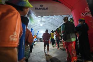 BIB: 8376073, 0630283
                            <button type="button" onclick="openModal(26257835)" class="btn btn-primary btn-sm float-right btn-popup" data-toggle="modal" data-target=".modal-high-quality">
                        <i class="fas fa-shopping-cart"></i> Add to Cart
                    </button>
                                            <button type="button" onclick="isThisMe(26257835, true)" class="btn btn-success btn-sm float-right btn-popup btn-isme hidden" data-toggle="tooltip" data-placement="bottom" title="นี่คือรูปของคุณใช่ไหม คลิกที่นี่เพื่อเอาเข้าอัลบั้ม">
                        <i class="fas fa-plus"></i> Add to album
                    </button>
                    <button type="button" onclick="isThisMe(26257835, false)" class="btn btn-warning btn-sm float-right btn-popup btn-isnotme hidden">
                        <i class="fas fa-ban"></i> Remove from album
                    </button>