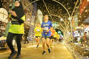 BIB: 3750, 4601
                            <button type="button" onclick="openModal(26259196)" class="btn btn-primary btn-sm float-right btn-popup" data-toggle="modal" data-target=".modal-high-quality">
                        <i class="fas fa-shopping-cart"></i> Add to Cart
                    </button>
                                            <button type="button" onclick="isThisMe(26259196, true)" class="btn btn-success btn-sm float-right btn-popup btn-isme hidden" data-toggle="tooltip" data-placement="bottom" title="นี่คือรูปของคุณใช่ไหม คลิกที่นี่เพื่อเอาเข้าอัลบั้ม">
                        <i class="fas fa-plus"></i> Add to album
                    </button>
                    <button type="button" onclick="isThisMe(26259196, false)" class="btn btn-warning btn-sm float-right btn-popup btn-isnotme hidden">
                        <i class="fas fa-ban"></i> Remove from album
                    </button>