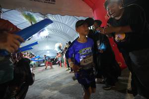 BIB: 76073, 0636283, 4576
                            <button type="button" onclick="openModal(26257778)" class="btn btn-primary btn-sm float-right btn-popup" data-toggle="modal" data-target=".modal-high-quality">
                        <i class="fas fa-shopping-cart"></i> Add to Cart
                    </button>
                                            <button type="button" onclick="isThisMe(26257778, true)" class="btn btn-success btn-sm float-right btn-popup btn-isme hidden" data-toggle="tooltip" data-placement="bottom" title="นี่คือรูปของคุณใช่ไหม คลิกที่นี่เพื่อเอาเข้าอัลบั้ม">
                        <i class="fas fa-plus"></i> Add to album
                    </button>
                    <button type="button" onclick="isThisMe(26257778, false)" class="btn btn-warning btn-sm float-right btn-popup btn-isnotme hidden">
                        <i class="fas fa-ban"></i> Remove from album
                    </button>