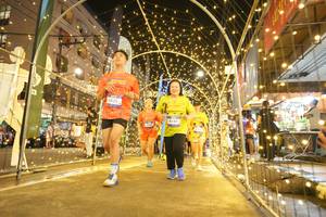 BIB: 3835, 4147
                            <button type="button" onclick="openModal(26258738)" class="btn btn-primary btn-sm float-right btn-popup" data-toggle="modal" data-target=".modal-high-quality">
                        <i class="fas fa-shopping-cart"></i> Add to Cart
                    </button>
                                            <button type="button" onclick="isThisMe(26258738, true)" class="btn btn-success btn-sm float-right btn-popup btn-isme hidden" data-toggle="tooltip" data-placement="bottom" title="นี่คือรูปของคุณใช่ไหม คลิกที่นี่เพื่อเอาเข้าอัลบั้ม">
                        <i class="fas fa-plus"></i> Add to album
                    </button>
                    <button type="button" onclick="isThisMe(26258738, false)" class="btn btn-warning btn-sm float-right btn-popup btn-isnotme hidden">
                        <i class="fas fa-ban"></i> Remove from album
                    </button>