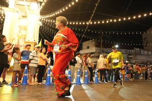 BIB: 4003
                            <button type="button" onclick="openModal(26260323)" class="btn btn-primary btn-sm float-right btn-popup" data-toggle="modal" data-target=".modal-high-quality">
                        <i class="fas fa-shopping-cart"></i> Add to Cart
                    </button>
                                            <button type="button" onclick="isThisMe(26260323, true)" class="btn btn-success btn-sm float-right btn-popup btn-isme hidden" data-toggle="tooltip" data-placement="bottom" title="นี่คือรูปของคุณใช่ไหม คลิกที่นี่เพื่อเอาเข้าอัลบั้ม">
                        <i class="fas fa-plus"></i> Add to album
                    </button>
                    <button type="button" onclick="isThisMe(26260323, false)" class="btn btn-warning btn-sm float-right btn-popup btn-isnotme hidden">
                        <i class="fas fa-ban"></i> Remove from album
                    </button>