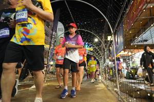 BIB: 842, 3990
                            <button type="button" onclick="openModal(26258770)" class="btn btn-primary btn-sm float-right btn-popup" data-toggle="modal" data-target=".modal-high-quality">
                        <i class="fas fa-shopping-cart"></i> Add to Cart
                    </button>
                                            <button type="button" onclick="isThisMe(26258770, true)" class="btn btn-success btn-sm float-right btn-popup btn-isme hidden" data-toggle="tooltip" data-placement="bottom" title="นี่คือรูปของคุณใช่ไหม คลิกที่นี่เพื่อเอาเข้าอัลบั้ม">
                        <i class="fas fa-plus"></i> Add to album
                    </button>
                    <button type="button" onclick="isThisMe(26258770, false)" class="btn btn-warning btn-sm float-right btn-popup btn-isnotme hidden">
                        <i class="fas fa-ban"></i> Remove from album
                    </button>