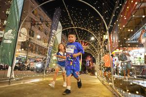 BIB: 3877, 3286
                            <button type="button" onclick="openModal(26258944)" class="btn btn-primary btn-sm float-right btn-popup" data-toggle="modal" data-target=".modal-high-quality">
                        <i class="fas fa-shopping-cart"></i> Add to Cart
                    </button>
                                            <button type="button" onclick="isThisMe(26258944, true)" class="btn btn-success btn-sm float-right btn-popup btn-isme hidden" data-toggle="tooltip" data-placement="bottom" title="นี่คือรูปของคุณใช่ไหม คลิกที่นี่เพื่อเอาเข้าอัลบั้ม">
                        <i class="fas fa-plus"></i> Add to album
                    </button>
                    <button type="button" onclick="isThisMe(26258944, false)" class="btn btn-warning btn-sm float-right btn-popup btn-isnotme hidden">
                        <i class="fas fa-ban"></i> Remove from album
                    </button>