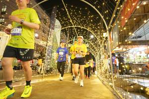 BIB: 3931
                            <button type="button" onclick="openModal(26258751)" class="btn btn-primary btn-sm float-right btn-popup" data-toggle="modal" data-target=".modal-high-quality">
                        <i class="fas fa-shopping-cart"></i> Add to Cart
                    </button>
                                            <button type="button" onclick="isThisMe(26258751, true)" class="btn btn-success btn-sm float-right btn-popup btn-isme hidden" data-toggle="tooltip" data-placement="bottom" title="นี่คือรูปของคุณใช่ไหม คลิกที่นี่เพื่อเอาเข้าอัลบั้ม">
                        <i class="fas fa-plus"></i> Add to album
                    </button>
                    <button type="button" onclick="isThisMe(26258751, false)" class="btn btn-warning btn-sm float-right btn-popup btn-isnotme hidden">
                        <i class="fas fa-ban"></i> Remove from album
                    </button>