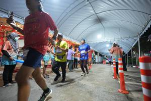 BIB: 3755
                            <button type="button" onclick="openModal(26258257)" class="btn btn-primary btn-sm float-right btn-popup" data-toggle="modal" data-target=".modal-high-quality">
                        <i class="fas fa-shopping-cart"></i> Add to Cart
                    </button>
                                            <button type="button" onclick="isThisMe(26258257, true)" class="btn btn-success btn-sm float-right btn-popup btn-isme hidden" data-toggle="tooltip" data-placement="bottom" title="นี่คือรูปของคุณใช่ไหม คลิกที่นี่เพื่อเอาเข้าอัลบั้ม">
                        <i class="fas fa-plus"></i> Add to album
                    </button>
                    <button type="button" onclick="isThisMe(26258257, false)" class="btn btn-warning btn-sm float-right btn-popup btn-isnotme hidden">
                        <i class="fas fa-ban"></i> Remove from album
                    </button>