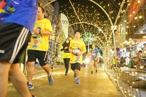 BIB: 3991
                            <button type="button" onclick="openModal(26259192)" class="btn btn-primary btn-sm float-right btn-popup" data-toggle="modal" data-target=".modal-high-quality">
                        <i class="fas fa-shopping-cart"></i> Add to Cart
                    </button>
                                            <button type="button" onclick="isThisMe(26259192, true)" class="btn btn-success btn-sm float-right btn-popup btn-isme hidden" data-toggle="tooltip" data-placement="bottom" title="นี่คือรูปของคุณใช่ไหม คลิกที่นี่เพื่อเอาเข้าอัลบั้ม">
                        <i class="fas fa-plus"></i> Add to album
                    </button>
                    <button type="button" onclick="isThisMe(26259192, false)" class="btn btn-warning btn-sm float-right btn-popup btn-isnotme hidden">
                        <i class="fas fa-ban"></i> Remove from album
                    </button>