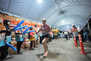 BIB: 
                            <button type="button" onclick="openModal(26257993)" class="btn btn-primary btn-sm float-right btn-popup" data-toggle="modal" data-target=".modal-high-quality">
                        <i class="fas fa-shopping-cart"></i> Add to Cart
                    </button>
                                            <button type="button" onclick="isThisMe(26257993, true)" class="btn btn-success btn-sm float-right btn-popup btn-isme hidden" data-toggle="tooltip" data-placement="bottom" title="นี่คือรูปของคุณใช่ไหม คลิกที่นี่เพื่อเอาเข้าอัลบั้ม">
                        <i class="fas fa-plus"></i> Add to album
                    </button>
                    <button type="button" onclick="isThisMe(26257993, false)" class="btn btn-warning btn-sm float-right btn-popup btn-isnotme hidden">
                        <i class="fas fa-ban"></i> Remove from album
                    </button>