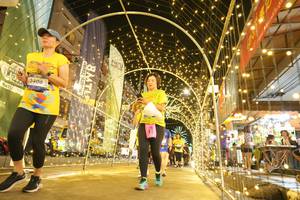 BIB: 3406
                            <button type="button" onclick="openModal(26259496)" class="btn btn-primary btn-sm float-right btn-popup" data-toggle="modal" data-target=".modal-high-quality">
                        <i class="fas fa-shopping-cart"></i> Add to Cart
                    </button>
                                            <button type="button" onclick="isThisMe(26259496, true)" class="btn btn-success btn-sm float-right btn-popup btn-isme hidden" data-toggle="tooltip" data-placement="bottom" title="นี่คือรูปของคุณใช่ไหม คลิกที่นี่เพื่อเอาเข้าอัลบั้ม">
                        <i class="fas fa-plus"></i> Add to album
                    </button>
                    <button type="button" onclick="isThisMe(26259496, false)" class="btn btn-warning btn-sm float-right btn-popup btn-isnotme hidden">
                        <i class="fas fa-ban"></i> Remove from album
                    </button>