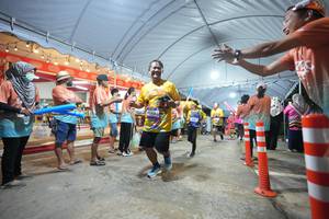 BIB: 
                            <button type="button" onclick="openModal(26258323)" class="btn btn-primary btn-sm float-right btn-popup" data-toggle="modal" data-target=".modal-high-quality">
                        <i class="fas fa-shopping-cart"></i> Add to Cart
                    </button>
                                            <button type="button" onclick="isThisMe(26258323, true)" class="btn btn-success btn-sm float-right btn-popup btn-isme hidden" data-toggle="tooltip" data-placement="bottom" title="นี่คือรูปของคุณใช่ไหม คลิกที่นี่เพื่อเอาเข้าอัลบั้ม">
                        <i class="fas fa-plus"></i> Add to album
                    </button>
                    <button type="button" onclick="isThisMe(26258323, false)" class="btn btn-warning btn-sm float-right btn-popup btn-isnotme hidden">
                        <i class="fas fa-ban"></i> Remove from album
                    </button>