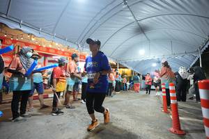 BIB: 2740
                            <button type="button" onclick="openModal(26258056)" class="btn btn-primary btn-sm float-right btn-popup" data-toggle="modal" data-target=".modal-high-quality">
                        <i class="fas fa-shopping-cart"></i> Add to Cart
                    </button>
                                            <button type="button" onclick="isThisMe(26258056, true)" class="btn btn-success btn-sm float-right btn-popup btn-isme hidden" data-toggle="tooltip" data-placement="bottom" title="นี่คือรูปของคุณใช่ไหม คลิกที่นี่เพื่อเอาเข้าอัลบั้ม">
                        <i class="fas fa-plus"></i> Add to album
                    </button>
                    <button type="button" onclick="isThisMe(26258056, false)" class="btn btn-warning btn-sm float-right btn-popup btn-isnotme hidden">
                        <i class="fas fa-ban"></i> Remove from album
                    </button>