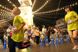 BIB: 738
                            <button type="button" onclick="openModal(26260294)" class="btn btn-primary btn-sm float-right btn-popup" data-toggle="modal" data-target=".modal-high-quality">
                        <i class="fas fa-shopping-cart"></i> Add to Cart
                    </button>
                                            <button type="button" onclick="isThisMe(26260294, true)" class="btn btn-success btn-sm float-right btn-popup btn-isme hidden" data-toggle="tooltip" data-placement="bottom" title="นี่คือรูปของคุณใช่ไหม คลิกที่นี่เพื่อเอาเข้าอัลบั้ม">
                        <i class="fas fa-plus"></i> Add to album
                    </button>
                    <button type="button" onclick="isThisMe(26260294, false)" class="btn btn-warning btn-sm float-right btn-popup btn-isnotme hidden">
                        <i class="fas fa-ban"></i> Remove from album
                    </button>