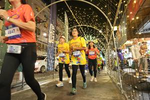 BIB: 4847, 23832
                            <button type="button" onclick="openModal(26259957)" class="btn btn-primary btn-sm float-right btn-popup" data-toggle="modal" data-target=".modal-high-quality">
                        <i class="fas fa-shopping-cart"></i> Add to Cart
                    </button>
                                            <button type="button" onclick="isThisMe(26259957, true)" class="btn btn-success btn-sm float-right btn-popup btn-isme hidden" data-toggle="tooltip" data-placement="bottom" title="นี่คือรูปของคุณใช่ไหม คลิกที่นี่เพื่อเอาเข้าอัลบั้ม">
                        <i class="fas fa-plus"></i> Add to album
                    </button>
                    <button type="button" onclick="isThisMe(26259957, false)" class="btn btn-warning btn-sm float-right btn-popup btn-isnotme hidden">
                        <i class="fas fa-ban"></i> Remove from album
                    </button>