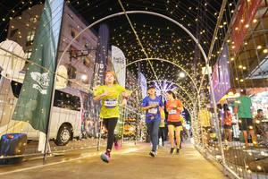 BIB: 4611, 3101
                            <button type="button" onclick="openModal(26259322)" class="btn btn-primary btn-sm float-right btn-popup" data-toggle="modal" data-target=".modal-high-quality">
                        <i class="fas fa-shopping-cart"></i> Add to Cart
                    </button>
                                            <button type="button" onclick="isThisMe(26259322, true)" class="btn btn-success btn-sm float-right btn-popup btn-isme hidden" data-toggle="tooltip" data-placement="bottom" title="นี่คือรูปของคุณใช่ไหม คลิกที่นี่เพื่อเอาเข้าอัลบั้ม">
                        <i class="fas fa-plus"></i> Add to album
                    </button>
                    <button type="button" onclick="isThisMe(26259322, false)" class="btn btn-warning btn-sm float-right btn-popup btn-isnotme hidden">
                        <i class="fas fa-ban"></i> Remove from album
                    </button>