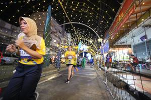 BIB: 
                            <button type="button" onclick="openModal(26258582)" class="btn btn-primary btn-sm float-right btn-popup" data-toggle="modal" data-target=".modal-high-quality">
                        <i class="fas fa-shopping-cart"></i> Add to Cart
                    </button>
                                            <button type="button" onclick="isThisMe(26258582, true)" class="btn btn-success btn-sm float-right btn-popup btn-isme hidden" data-toggle="tooltip" data-placement="bottom" title="นี่คือรูปของคุณใช่ไหม คลิกที่นี่เพื่อเอาเข้าอัลบั้ม">
                        <i class="fas fa-plus"></i> Add to album
                    </button>
                    <button type="button" onclick="isThisMe(26258582, false)" class="btn btn-warning btn-sm float-right btn-popup btn-isnotme hidden">
                        <i class="fas fa-ban"></i> Remove from album
                    </button>