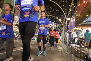 BIB: 1666, 4424, 4405
                            <button type="button" onclick="openModal(26260149)" class="btn btn-primary btn-sm float-right btn-popup" data-toggle="modal" data-target=".modal-high-quality">
                        <i class="fas fa-shopping-cart"></i> Add to Cart
                    </button>
                                            <button type="button" onclick="isThisMe(26260149, true)" class="btn btn-success btn-sm float-right btn-popup btn-isme hidden" data-toggle="tooltip" data-placement="bottom" title="นี่คือรูปของคุณใช่ไหม คลิกที่นี่เพื่อเอาเข้าอัลบั้ม">
                        <i class="fas fa-plus"></i> Add to album
                    </button>
                    <button type="button" onclick="isThisMe(26260149, false)" class="btn btn-warning btn-sm float-right btn-popup btn-isnotme hidden">
                        <i class="fas fa-ban"></i> Remove from album
                    </button>