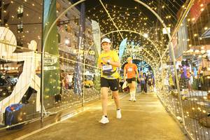 BIB: 4802
                            <button type="button" onclick="openModal(26258655)" class="btn btn-primary btn-sm float-right btn-popup" data-toggle="modal" data-target=".modal-high-quality">
                        <i class="fas fa-shopping-cart"></i> Add to Cart
                    </button>
                                            <button type="button" onclick="isThisMe(26258655, true)" class="btn btn-success btn-sm float-right btn-popup btn-isme hidden" data-toggle="tooltip" data-placement="bottom" title="นี่คือรูปของคุณใช่ไหม คลิกที่นี่เพื่อเอาเข้าอัลบั้ม">
                        <i class="fas fa-plus"></i> Add to album
                    </button>
                    <button type="button" onclick="isThisMe(26258655, false)" class="btn btn-warning btn-sm float-right btn-popup btn-isnotme hidden">
                        <i class="fas fa-ban"></i> Remove from album
                    </button>