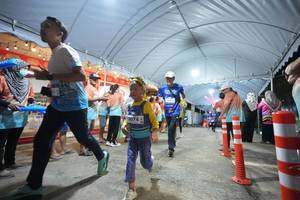 BIB: 3074
                            <button type="button" onclick="openModal(26258375)" class="btn btn-primary btn-sm float-right btn-popup" data-toggle="modal" data-target=".modal-high-quality">
                        <i class="fas fa-shopping-cart"></i> Add to Cart
                    </button>
                                            <button type="button" onclick="isThisMe(26258375, true)" class="btn btn-success btn-sm float-right btn-popup btn-isme hidden" data-toggle="tooltip" data-placement="bottom" title="นี่คือรูปของคุณใช่ไหม คลิกที่นี่เพื่อเอาเข้าอัลบั้ม">
                        <i class="fas fa-plus"></i> Add to album
                    </button>
                    <button type="button" onclick="isThisMe(26258375, false)" class="btn btn-warning btn-sm float-right btn-popup btn-isnotme hidden">
                        <i class="fas fa-ban"></i> Remove from album
                    </button>