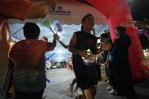 BIB: 8376073, 0636363, 3302
                            <button type="button" onclick="openModal(26257741)" class="btn btn-primary btn-sm float-right btn-popup" data-toggle="modal" data-target=".modal-high-quality">
                        <i class="fas fa-shopping-cart"></i> Add to Cart
                    </button>
                                            <button type="button" onclick="isThisMe(26257741, true)" class="btn btn-success btn-sm float-right btn-popup btn-isme hidden" data-toggle="tooltip" data-placement="bottom" title="นี่คือรูปของคุณใช่ไหม คลิกที่นี่เพื่อเอาเข้าอัลบั้ม">
                        <i class="fas fa-plus"></i> Add to album
                    </button>
                    <button type="button" onclick="isThisMe(26257741, false)" class="btn btn-warning btn-sm float-right btn-popup btn-isnotme hidden">
                        <i class="fas fa-ban"></i> Remove from album
                    </button>