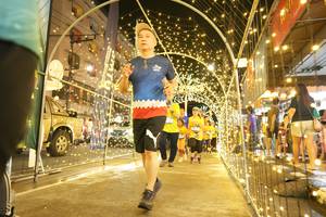 BIB: 
                            <button type="button" onclick="openModal(26260030)" class="btn btn-primary btn-sm float-right btn-popup" data-toggle="modal" data-target=".modal-high-quality">
                        <i class="fas fa-shopping-cart"></i> Add to Cart
                    </button>
                                            <button type="button" onclick="isThisMe(26260030, true)" class="btn btn-success btn-sm float-right btn-popup btn-isme hidden" data-toggle="tooltip" data-placement="bottom" title="นี่คือรูปของคุณใช่ไหม คลิกที่นี่เพื่อเอาเข้าอัลบั้ม">
                        <i class="fas fa-plus"></i> Add to album
                    </button>
                    <button type="button" onclick="isThisMe(26260030, false)" class="btn btn-warning btn-sm float-right btn-popup btn-isnotme hidden">
                        <i class="fas fa-ban"></i> Remove from album
                    </button>