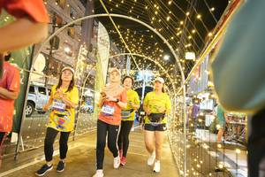 BIB: 3154, 3440
                            <button type="button" onclick="openModal(26259752)" class="btn btn-primary btn-sm float-right btn-popup" data-toggle="modal" data-target=".modal-high-quality">
                        <i class="fas fa-shopping-cart"></i> Add to Cart
                    </button>
                                            <button type="button" onclick="isThisMe(26259752, true)" class="btn btn-success btn-sm float-right btn-popup btn-isme hidden" data-toggle="tooltip" data-placement="bottom" title="นี่คือรูปของคุณใช่ไหม คลิกที่นี่เพื่อเอาเข้าอัลบั้ม">
                        <i class="fas fa-plus"></i> Add to album
                    </button>
                    <button type="button" onclick="isThisMe(26259752, false)" class="btn btn-warning btn-sm float-right btn-popup btn-isnotme hidden">
                        <i class="fas fa-ban"></i> Remove from album
                    </button>