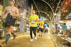 BIB: 4141
                            <button type="button" onclick="openModal(26259928)" class="btn btn-primary btn-sm float-right btn-popup" data-toggle="modal" data-target=".modal-high-quality">
                        <i class="fas fa-shopping-cart"></i> Add to Cart
                    </button>
                                            <button type="button" onclick="isThisMe(26259928, true)" class="btn btn-success btn-sm float-right btn-popup btn-isme hidden" data-toggle="tooltip" data-placement="bottom" title="นี่คือรูปของคุณใช่ไหม คลิกที่นี่เพื่อเอาเข้าอัลบั้ม">
                        <i class="fas fa-plus"></i> Add to album
                    </button>
                    <button type="button" onclick="isThisMe(26259928, false)" class="btn btn-warning btn-sm float-right btn-popup btn-isnotme hidden">
                        <i class="fas fa-ban"></i> Remove from album
                    </button>