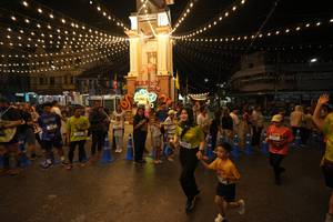 BIB: 
                            <button type="button" onclick="openModal(26260518)" class="btn btn-primary btn-sm float-right btn-popup" data-toggle="modal" data-target=".modal-high-quality">
                        <i class="fas fa-shopping-cart"></i> Add to Cart
                    </button>
                                            <button type="button" onclick="isThisMe(26260518, true)" class="btn btn-success btn-sm float-right btn-popup btn-isme hidden" data-toggle="tooltip" data-placement="bottom" title="นี่คือรูปของคุณใช่ไหม คลิกที่นี่เพื่อเอาเข้าอัลบั้ม">
                        <i class="fas fa-plus"></i> Add to album
                    </button>
                    <button type="button" onclick="isThisMe(26260518, false)" class="btn btn-warning btn-sm float-right btn-popup btn-isnotme hidden">
                        <i class="fas fa-ban"></i> Remove from album
                    </button>